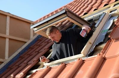 Pose de fenêtres de toit Velux à Eringhem